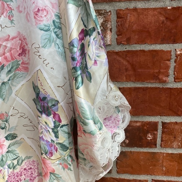 Vintage XL Floral Lace Satin Pin Up Pajama Robe - Picture 4 of 10